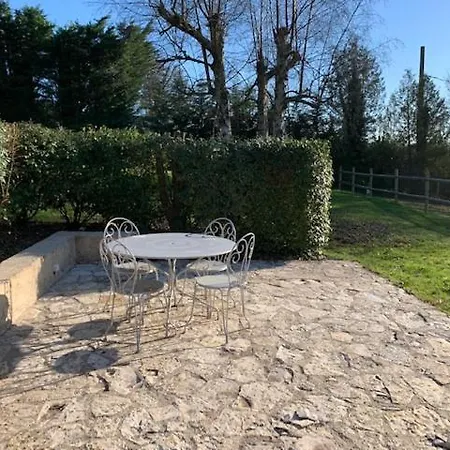 לינה וארוחת בוקר Auge Horizon 4*